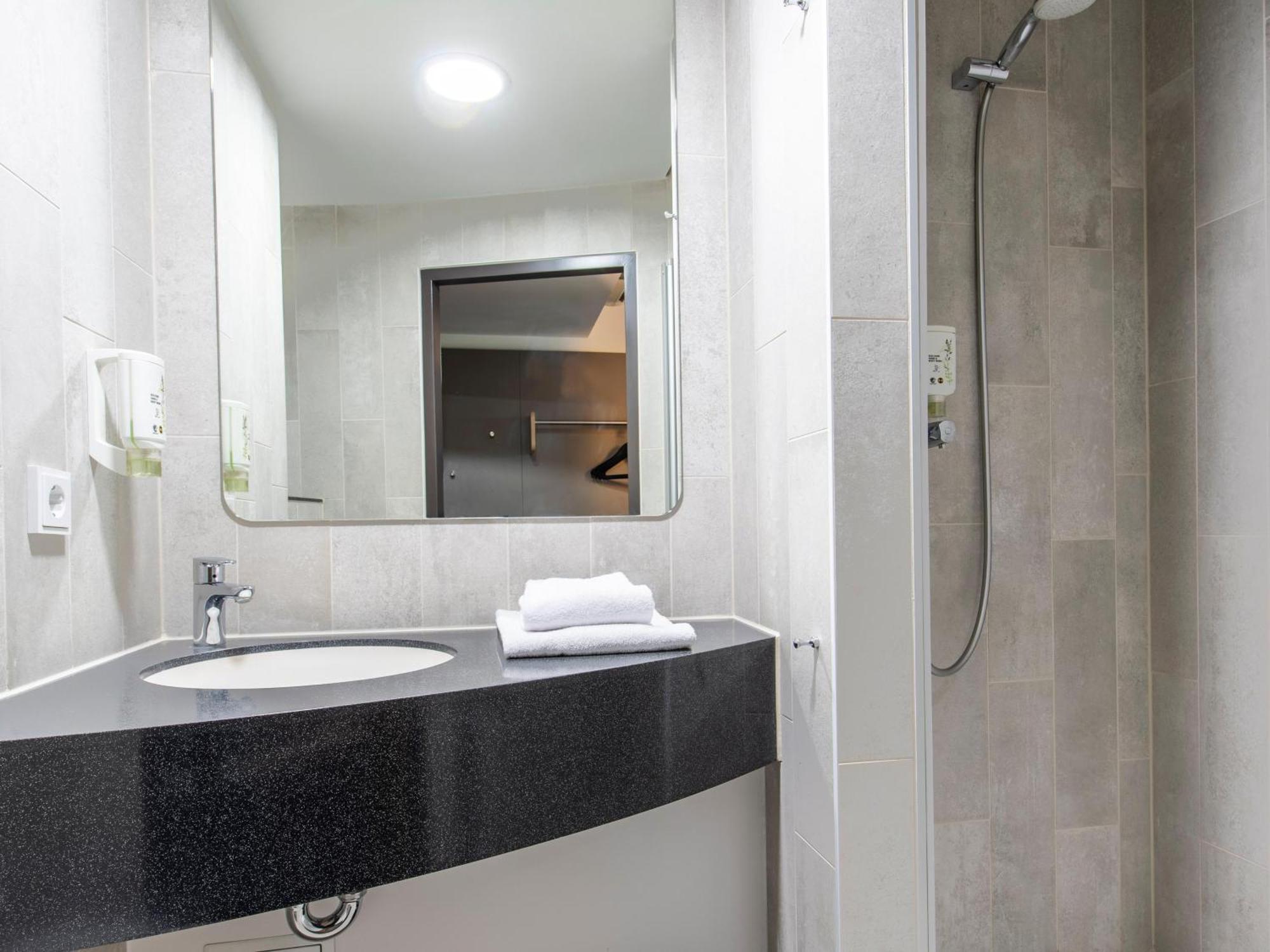 B&B Hotel Regensburg-City Extérieur photo